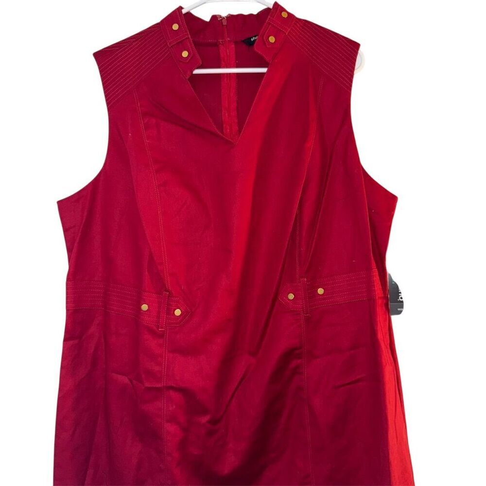 Sharagano Woman Crimson Red Sleeveless Sheath Dress Gold Snaps 20W‎ NEW